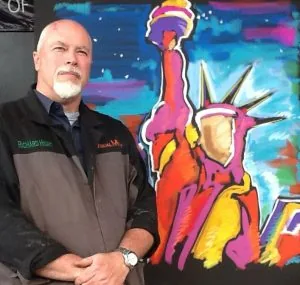 Richard Hight with his painting of the Statue of Liberty